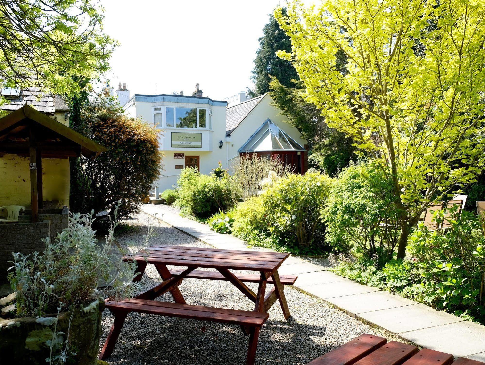 Selkirk Arms Hotel 커쿠브리 외부 사진