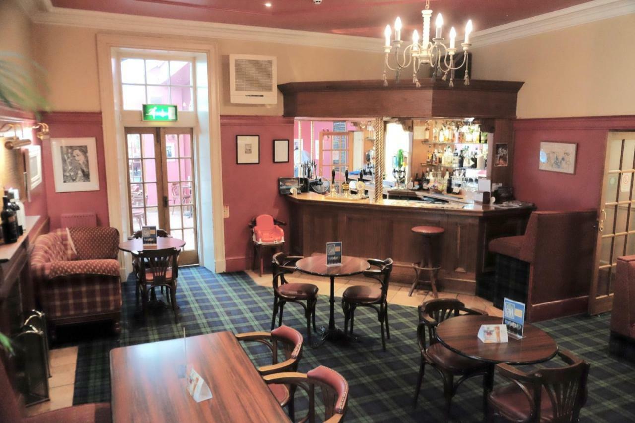 Selkirk Arms Hotel 커쿠브리 외부 사진