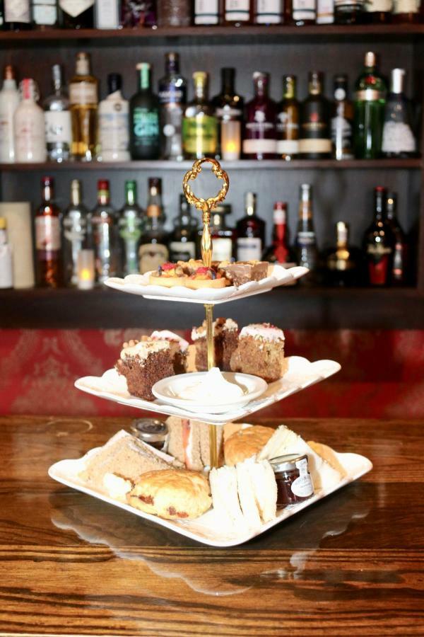 Selkirk Arms Hotel 커쿠브리 외부 사진